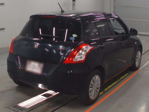 2015 Suzuki Swift ZC72S[1]