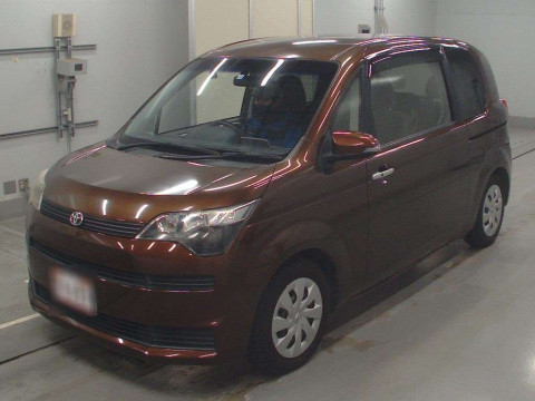 2013 Toyota Spade NCP141[0]