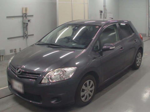 2011 Toyota Auris NZE151H[0]