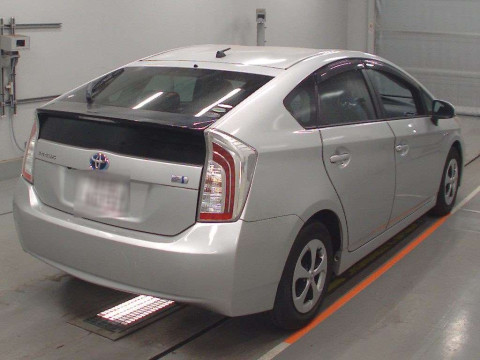 2013 Toyota Prius ZVW30[1]