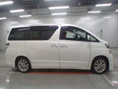 2008 Toyota Vellfire GGH20W[2]