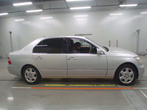 2005 Toyota Celsior UCF31[2]