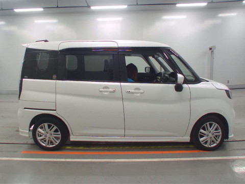 2022 Mitsubishi Delica D2 MB37S[2]