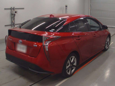 2017 Toyota Prius ZVW51[1]