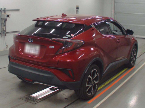 2017 Toyota C-HR ZYX10[1]