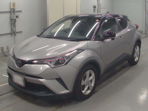 2018 Toyota C-HR NGX10[0]