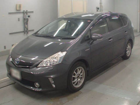 2014 Toyota Prius alpha ZVW41W[0]