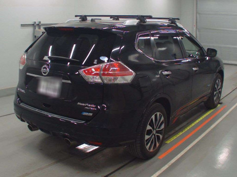 2015 Nissan X-Trail HNT32[1]