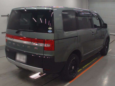 2007 Mitsubishi Delica D5 CV5W[1]