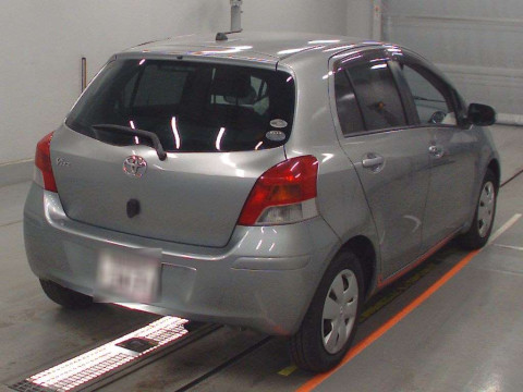 2008 Toyota Vitz SCP90[1]