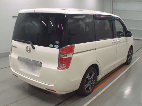 2010 Honda Step WGN RK1[1]