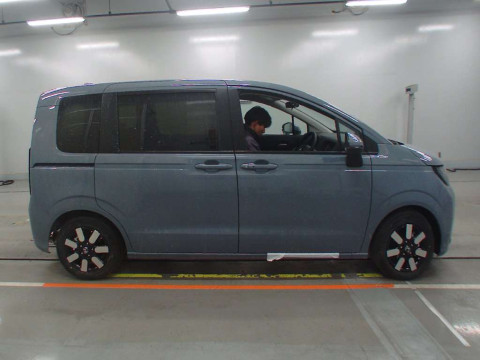 2024 Honda Freed GT5[2]