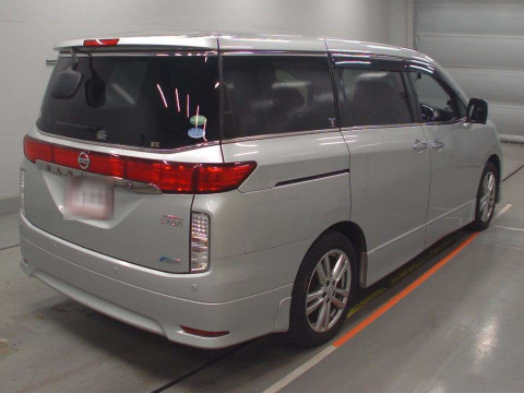 2013 Nissan Elgrand PE52[1]