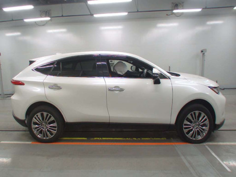 2021 Toyota Harrier Hybrid AXUH80[2]