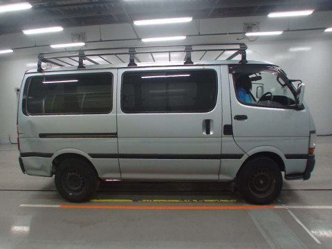 2002 Toyota Hiace Van RZH112V[2]