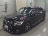 2013 Toyota Crown Hybrid