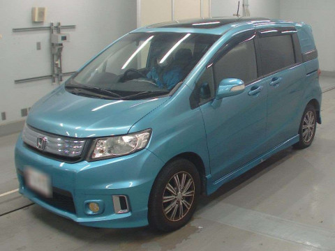 2012 Honda Freed Spike GB3[0]