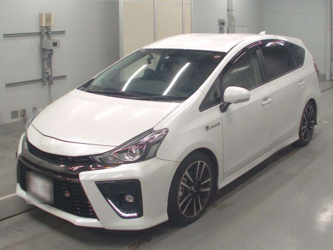 2018 Toyota Prius alpha ZVW41W[0]