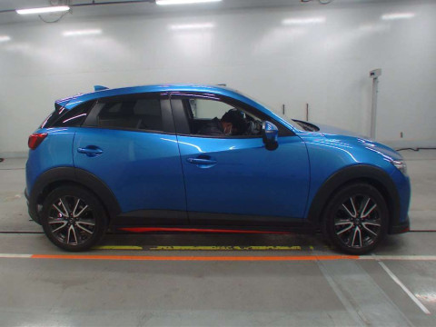 2016 Mazda CX-3 DK5FW[2]