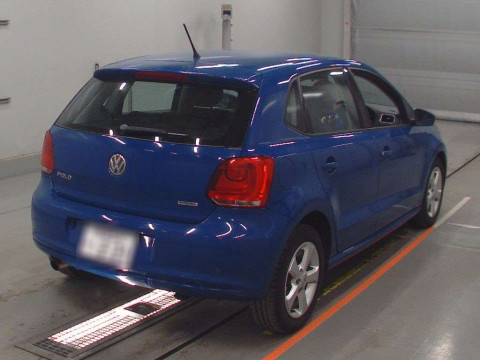 2012 Volkswagen Polo 6RCBZ[1]