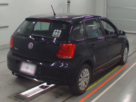 2010 Volkswagen Polo 6RCGG[1]