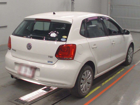 2012 Volkswagen Polo 6RCBZ[1]