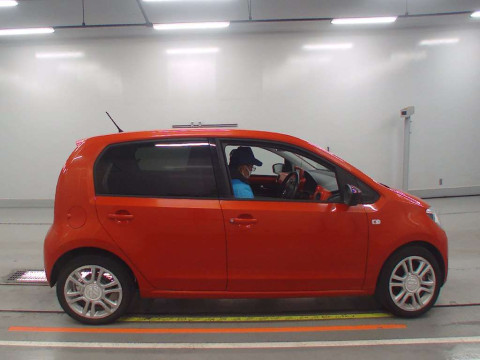 2014 Volkswagen up! AACHY[2]