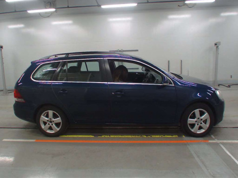 2011 Volkswagen Golf Variant 1KCAX[2]