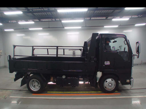 2014 Isuzu Elf Truck NKR85AN[2]