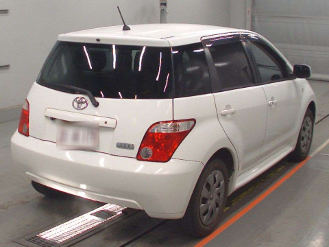 2006 Toyota IST NCP60[1]