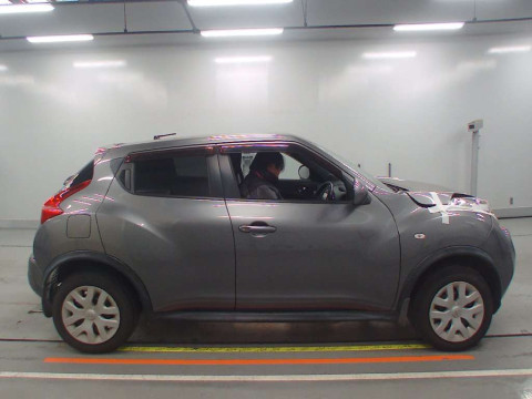 2011 Nissan JUKE YF15[2]