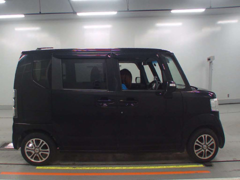 2015 Honda N-BOX JF1[2]