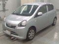 2013 Daihatsu Mira es