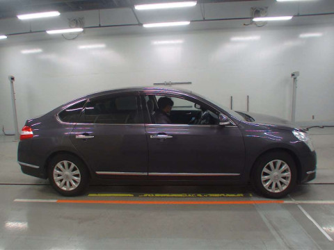 2012 Nissan Teana J32[2]