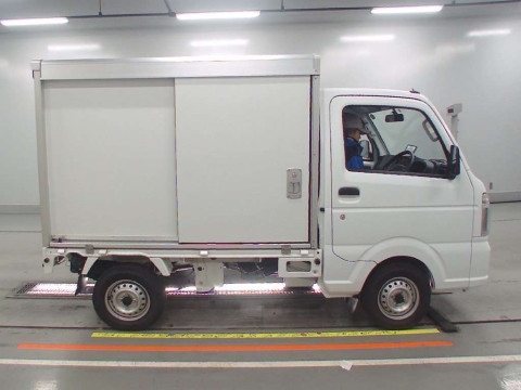 2018 Suzuki Carry Truck DA16T[2]