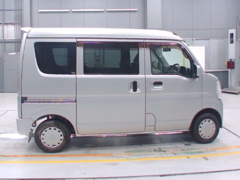 2016 Mitsubishi Minicab Van DS17V[2]