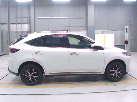 2020 Toyota Harrier ZSU60W[2]