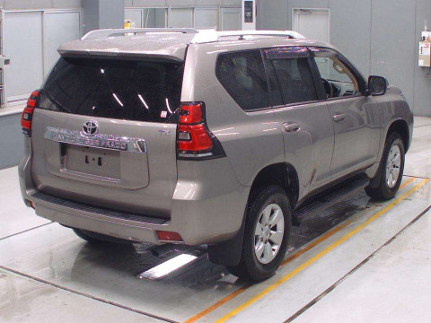 2020 Toyota Land Cruiser Prado TRJ150W[1]