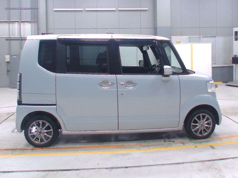 2013 Honda N-BOX JF1[2]