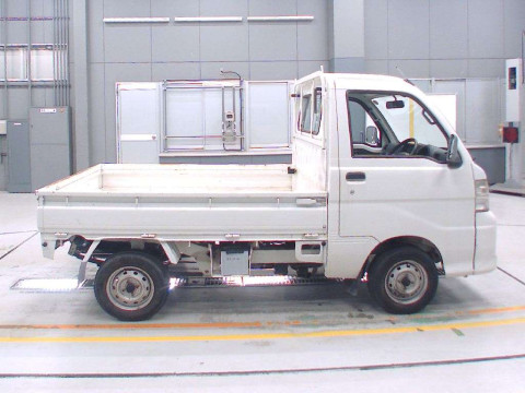 2005 Daihatsu Hijet Truck S200P[2]