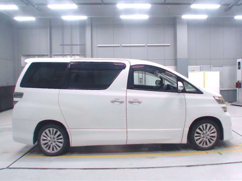 2012 Toyota Vellfire ANH20W[2]