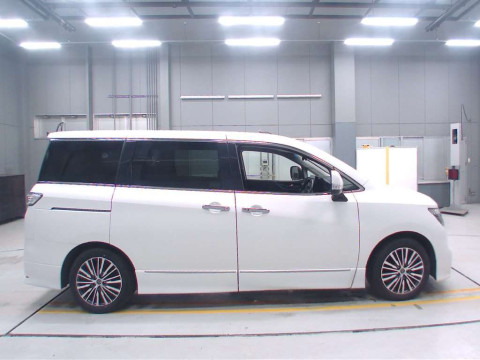 2021 Nissan Elgrand TNE52[2]