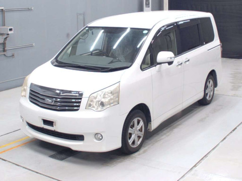 2012 Toyota Noah ZRR70G[0]