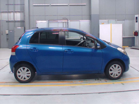 2009 Toyota Vitz KSP90[2]