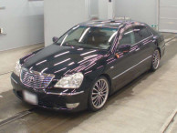 2004 Toyota Crown Majesta