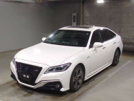 2018 Toyota Crown Hybrid