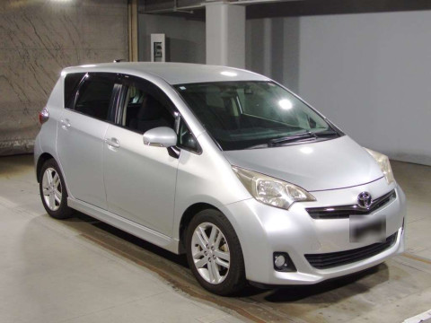 2011 Toyota Ractis NCP120[2]