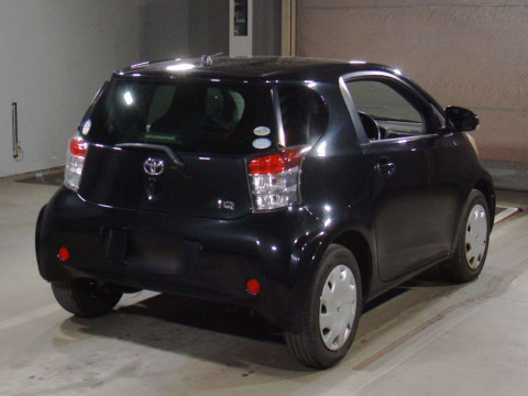 2009 Toyota iQ KGJ10[1]