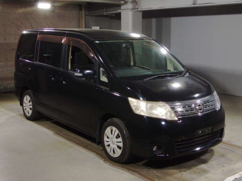 2010 Nissan Serena C25[2]