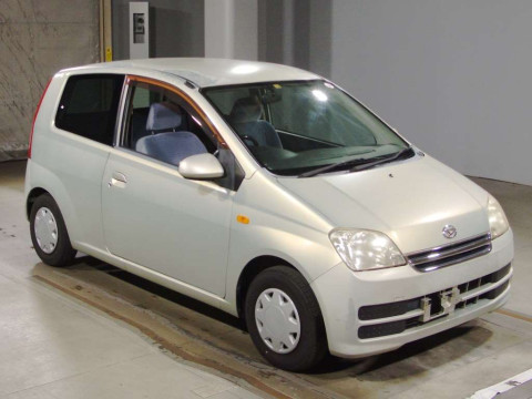 2005 Daihatsu Mira L250S[2]